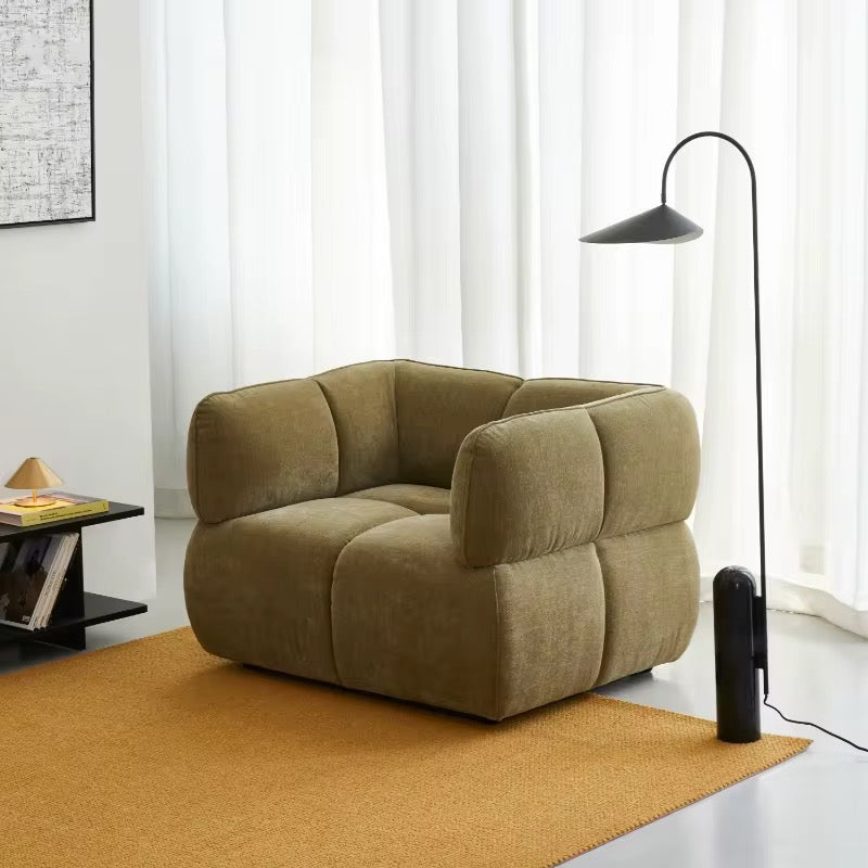 Fauteuil Design "Héritage" Velours Chocolat – Style Années 70 – Maison du Sofa